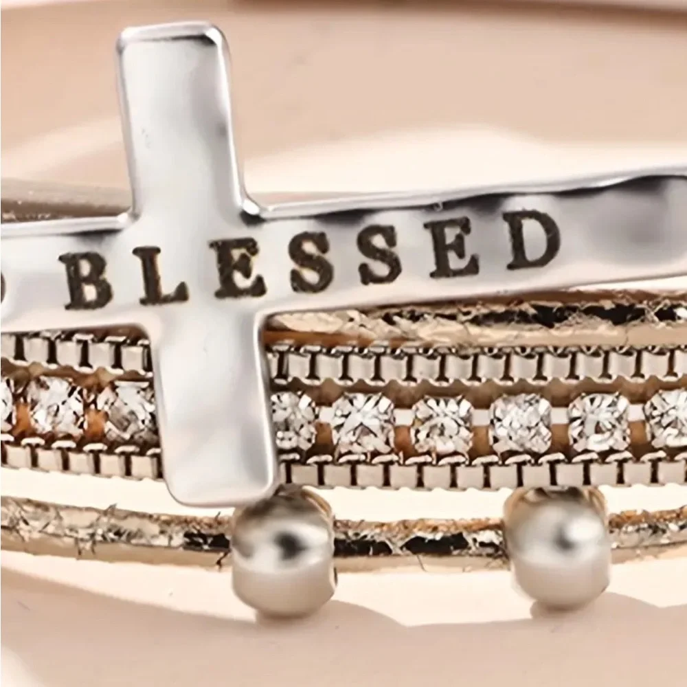 Chic faux leather bracelet with rhinestone sparkles